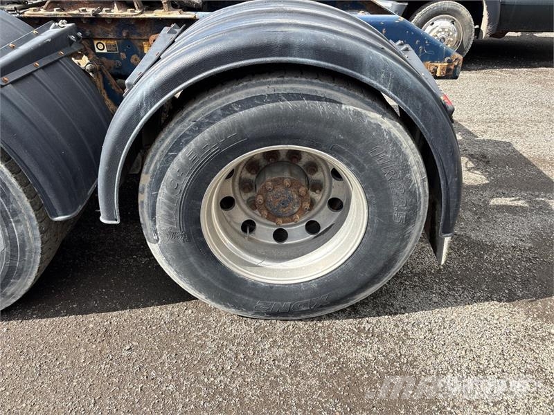 Kenworth T800 Prime Movers