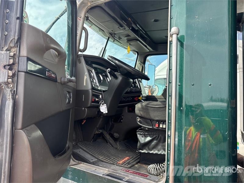 Kenworth T800 傾卸式卡車