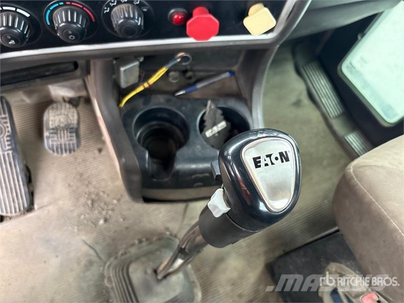 Kenworth T800 Vetopöytäautot