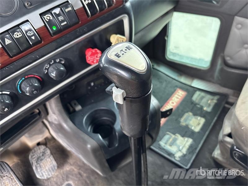 Kenworth T800 Naudoti vilkikai