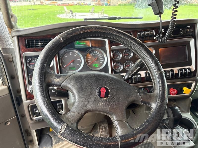Kenworth T800 Tipper trucks