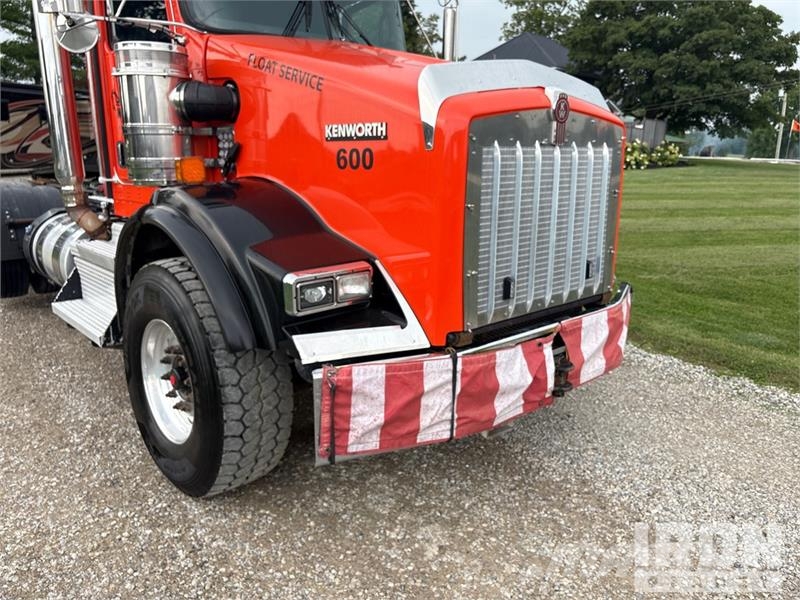 Kenworth T800 Vetopöytäautot
