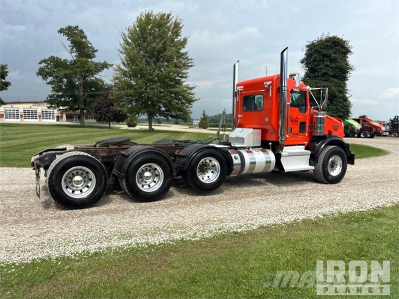 Kenworth T800 Vetopöytäautot