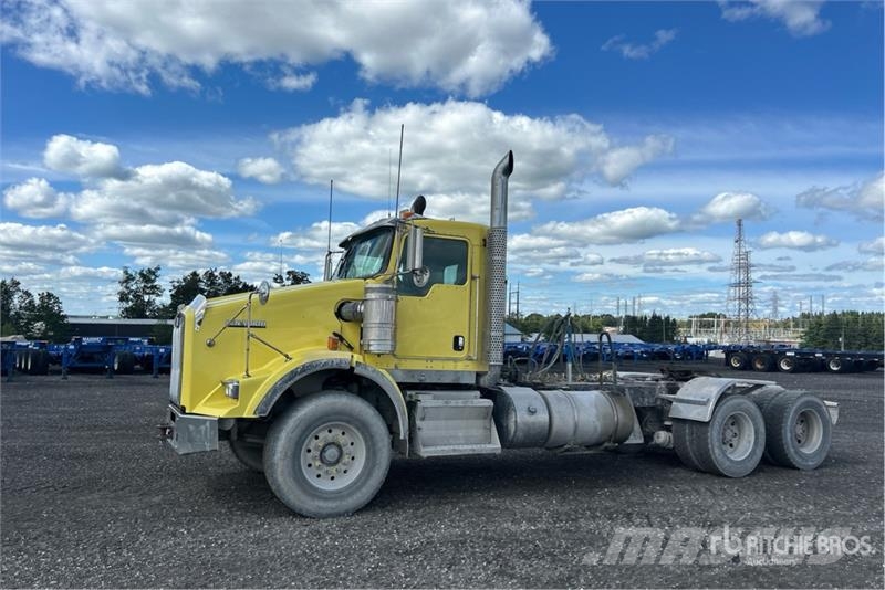 Kenworth T800 Vetopöytäautot