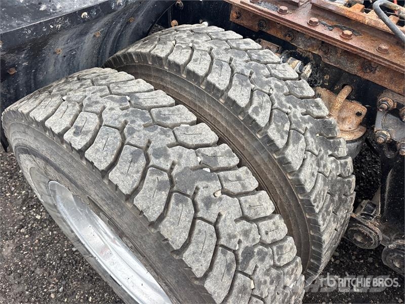 Kenworth T800 Trekkers