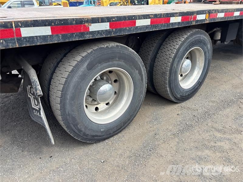Kenworth T800 Flatbed / Dropside trucks