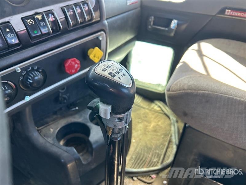 Kenworth T800 Тягачі