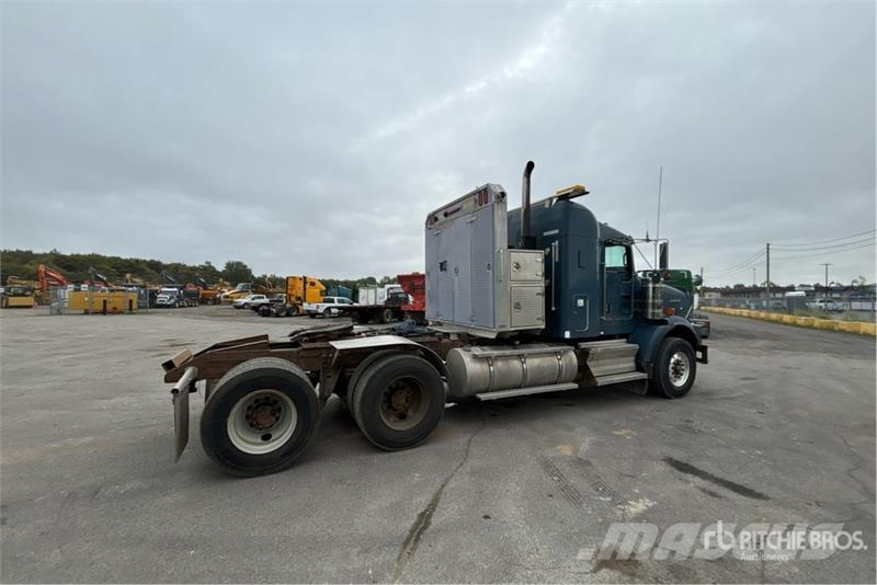 Kenworth T800 Naudoti vilkikai