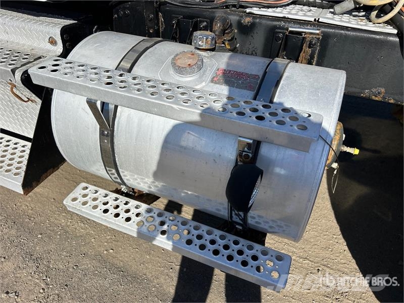 Kenworth T800 وحدات الجر