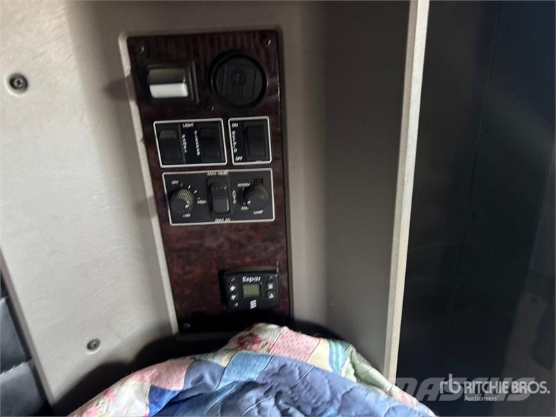 Kenworth T800 Vetopöytäautot