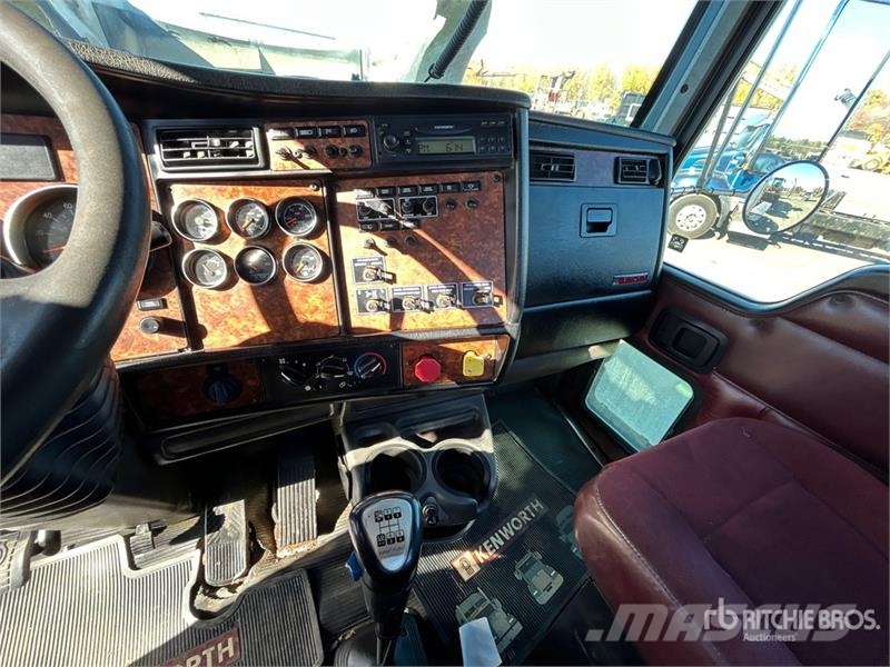 Kenworth T800 وحدات الجر