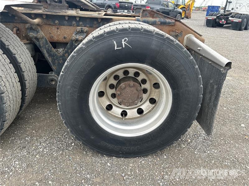 Kenworth T800 Prime Movers