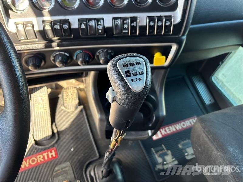 Kenworth T800 Pašizgāzējs