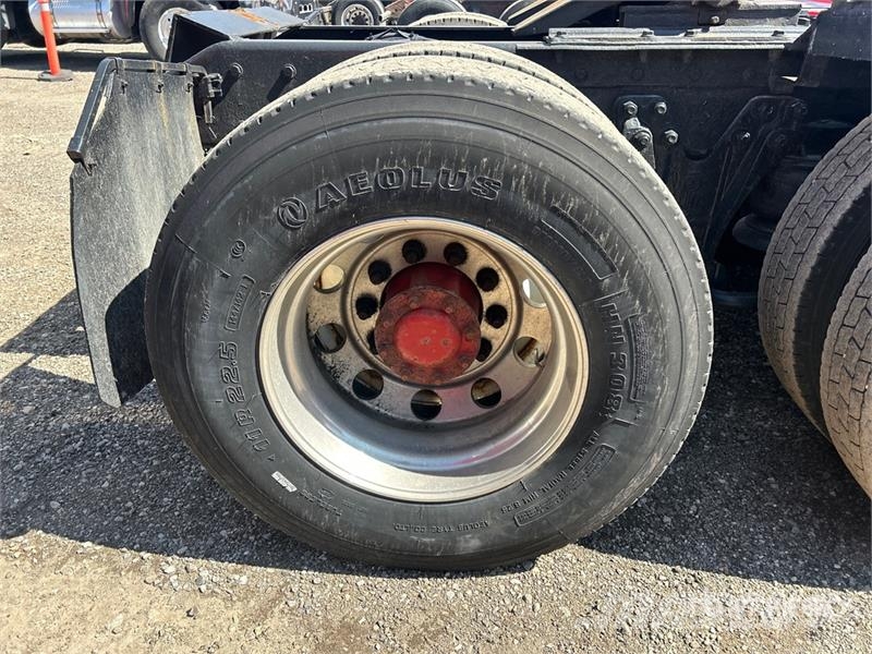 Kenworth T800 Vetopöytäautot