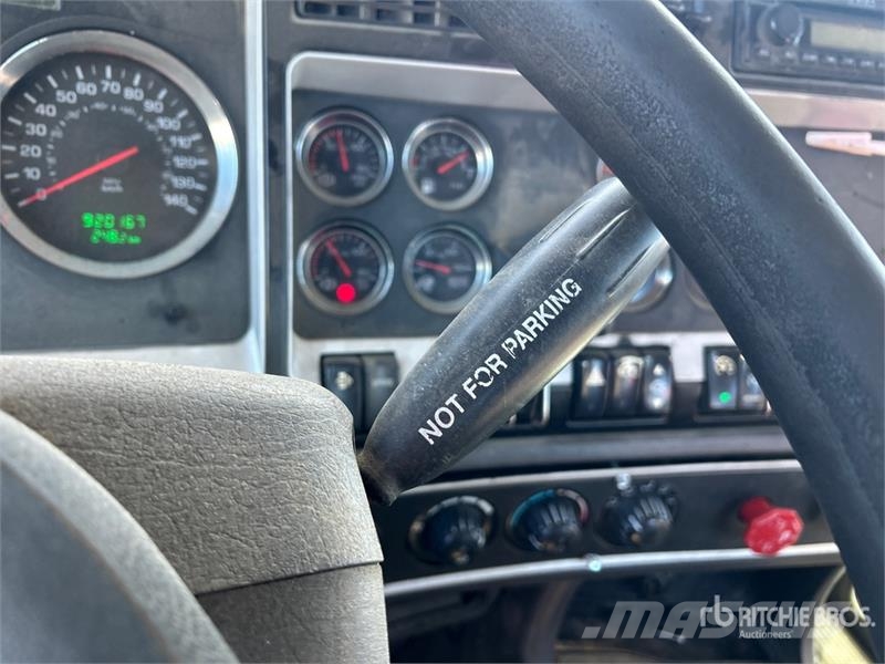 Kenworth T800 Тягачі
