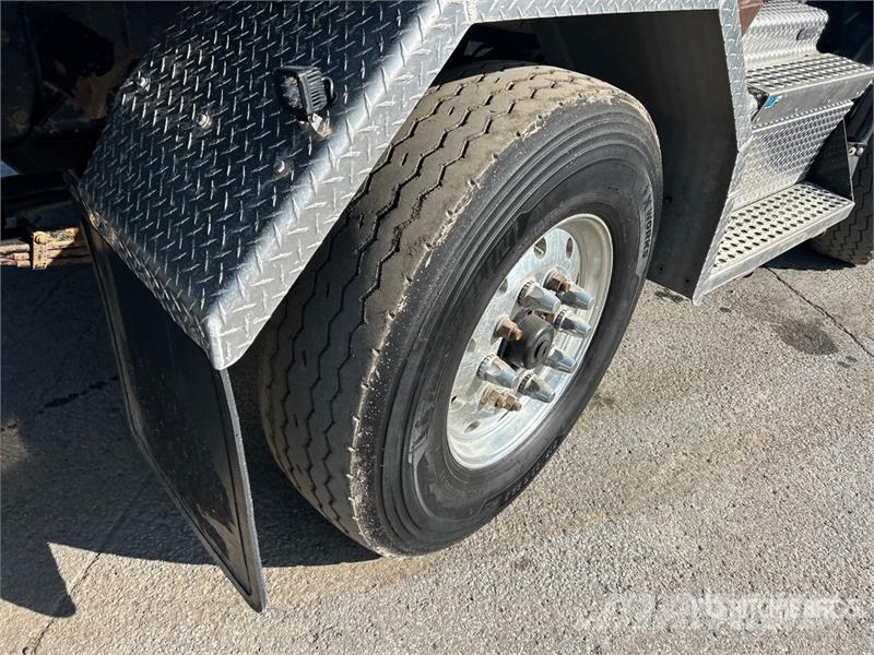 Kenworth T800 Tipper trucks