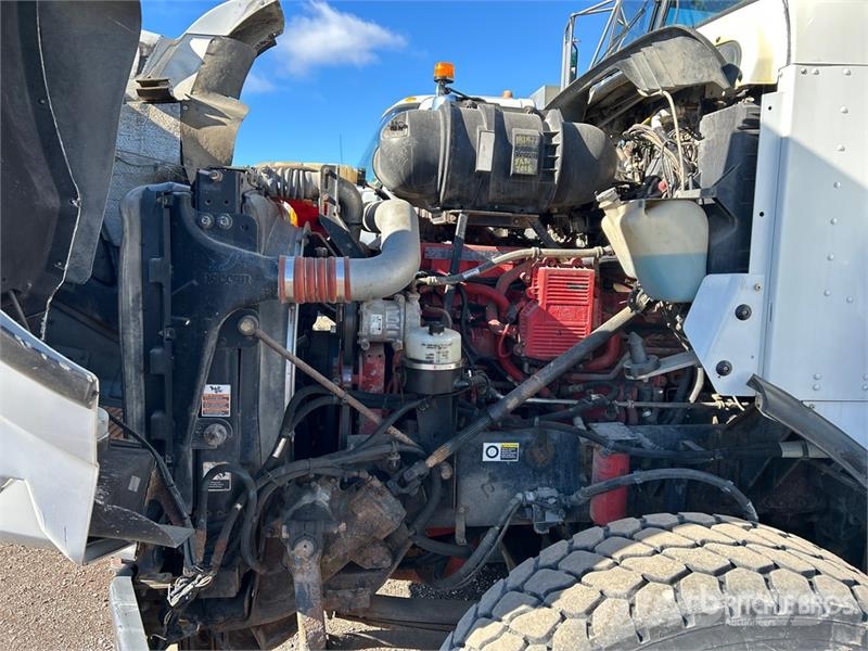 Kenworth T800 Platformas/izkraušana no sāniem