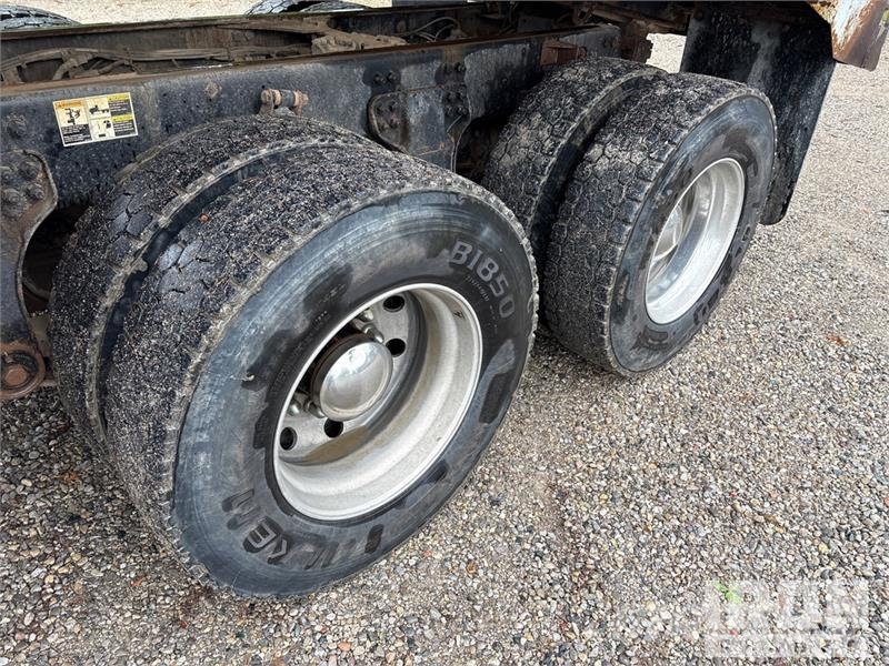 Kenworth T800 Tipper trucks