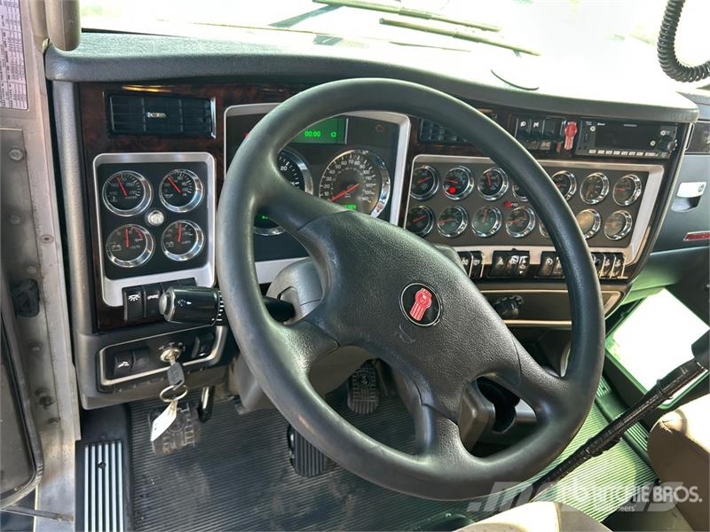 Kenworth T800 Tipper trucks
