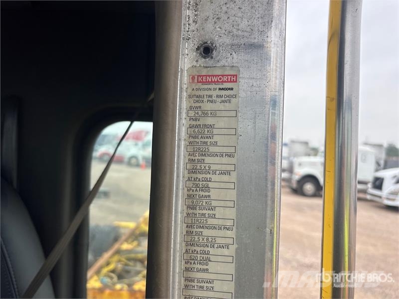 Kenworth T800 6x4 Cab and Chassis (Inoperable) Kabinen