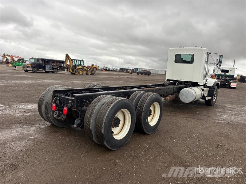 Kenworth T800 6x4 Cab and Chassis Kabine i unutrašnjost