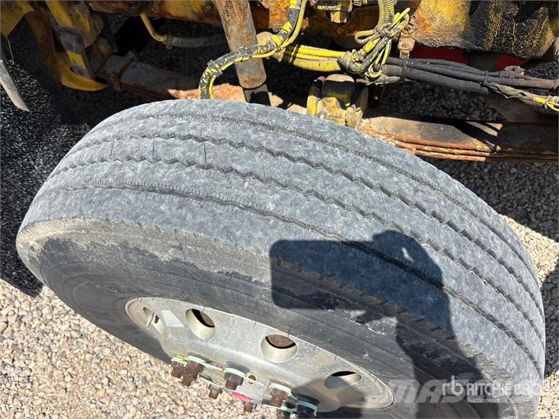 Kenworth T800 6x4 Cab and Chassis (Inoperable) Cabine en interieur