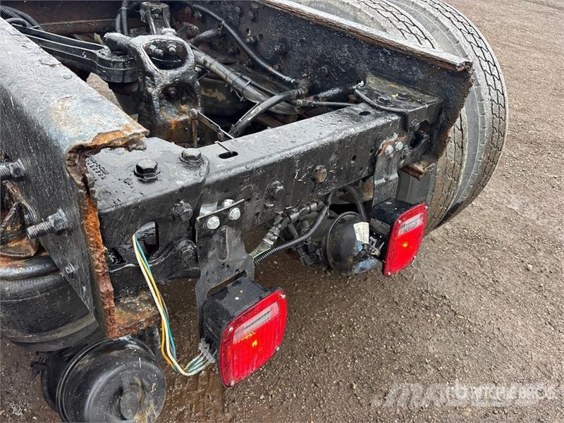 Kenworth T800 6x4 Cab and Chassis Kabine i unutrašnjost