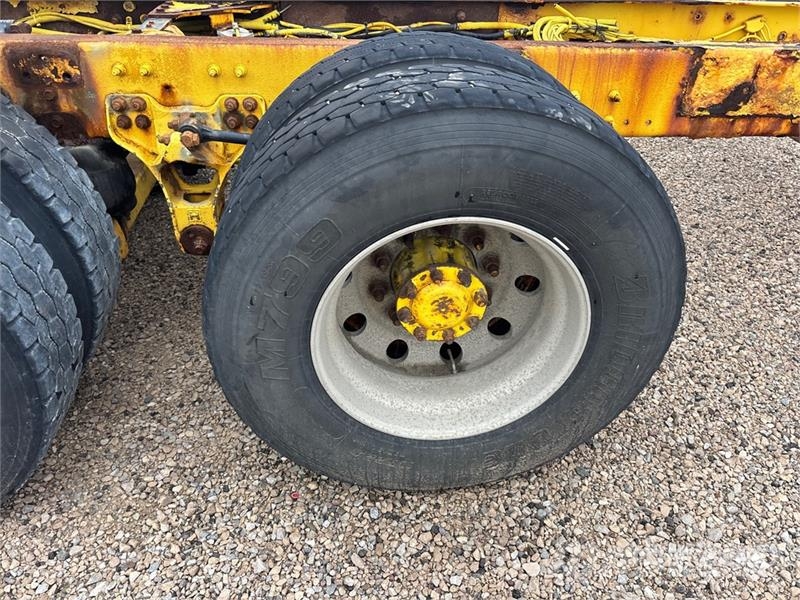 Kenworth T800 6x4 Cab and Chassis (Inoperable) Kabinen