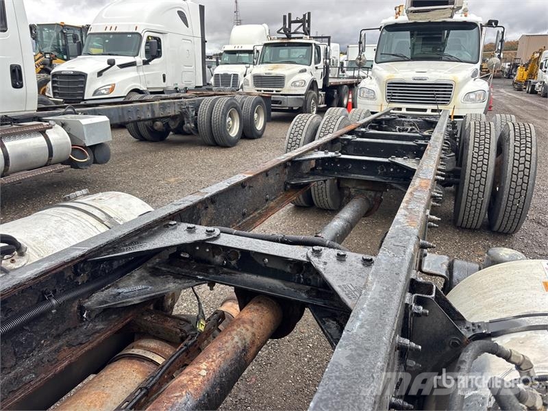 Kenworth T800 6x4 Cab and Chassis Kabine i unutrašnjost