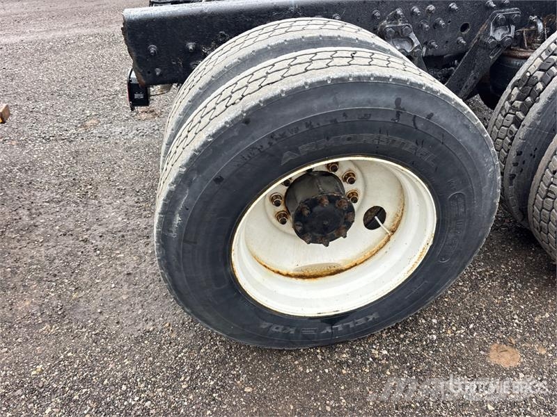 Kenworth T800 6x4 Cab and Chassis Kabine i unutrašnjost