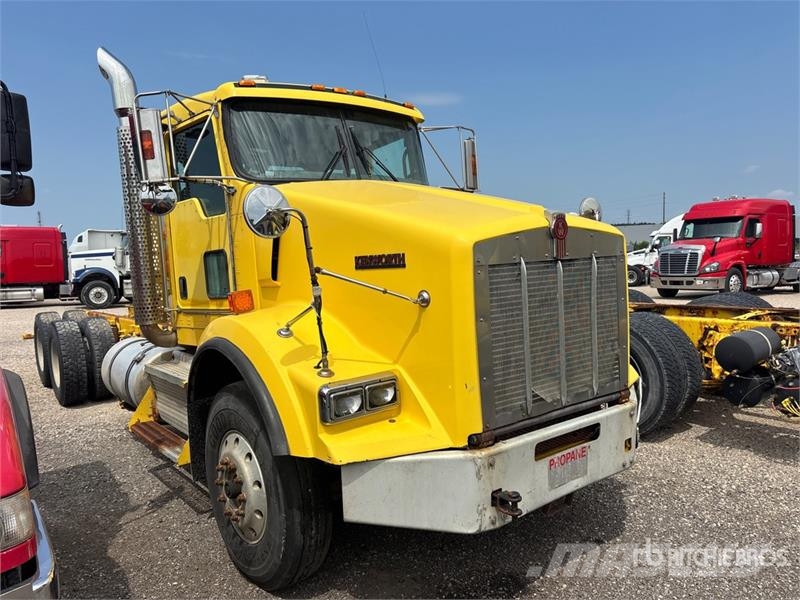 Kenworth T800 6x4 Cab and Chassis (Inoperable) Kabinen
