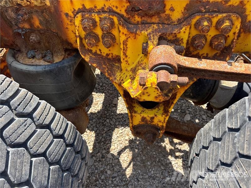 Kenworth T800 6x4 Cab and Chassis (Inoperable) Cabine en interieur