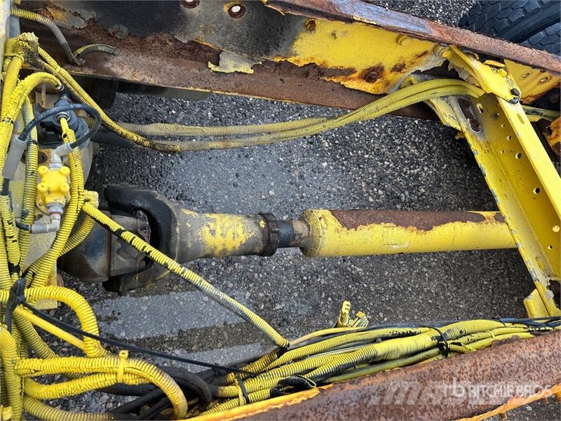 Kenworth T800 6x4 Cab and Chassis (Inoperable) Kabinen