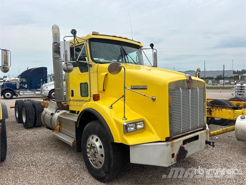 Kenworth T800 6x4 Cab and Chassis (Inoperable) Cabine en interieur