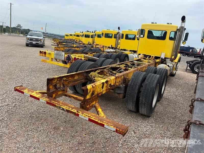 Kenworth T800 6x4 Cab and Chassis (Inoperable) Cabine en interieur