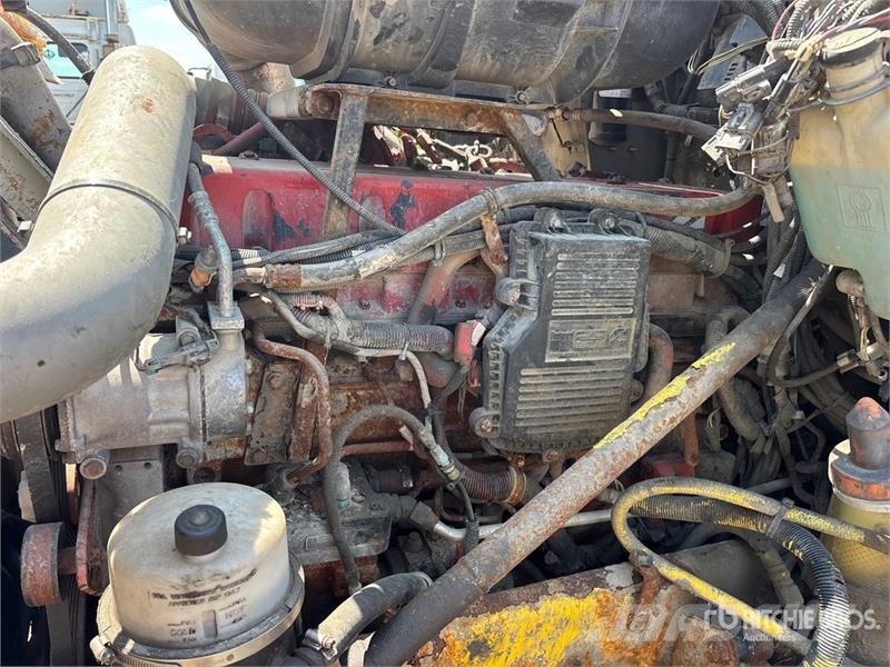 Kenworth T800 6x4 Cab and Chassis (Inoperable) Cabine en interieur
