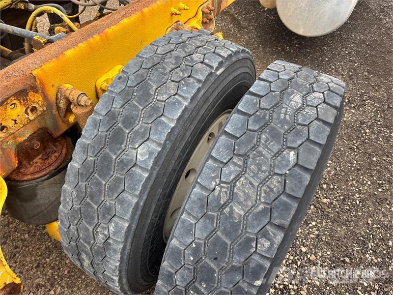 Kenworth T800 6x4 Cab and Chassis (Inoperable) Kabinen