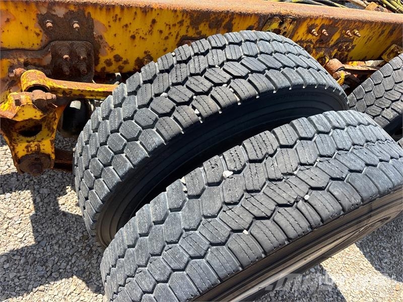 Kenworth T800 6x4 Cab and Chassis (Inoperable) Cabine en interieur
