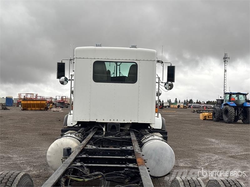 Kenworth T800 6x4 Cab and Chassis Kabine i unutrašnjost