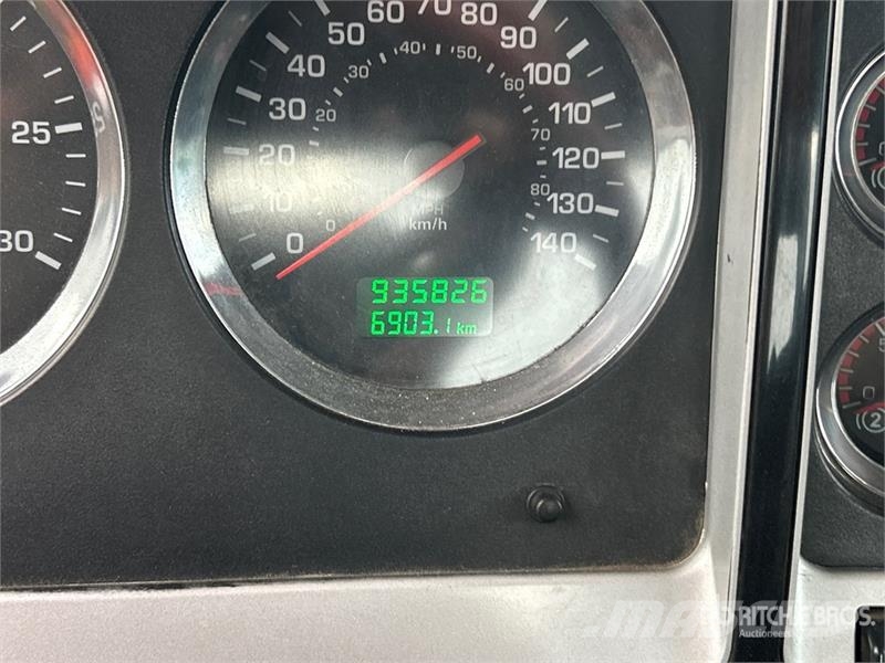 Kenworth T800 6x4 Rollback Truck (Inoperable) Vlečna vozila za tovornjake