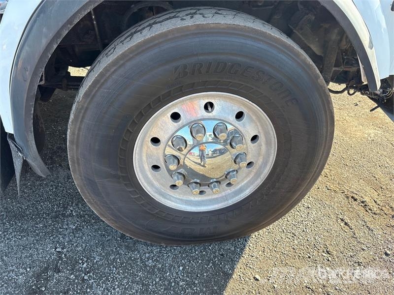 Kenworth T800 6x4 Sleeper Tow Truck Recovery vehicles