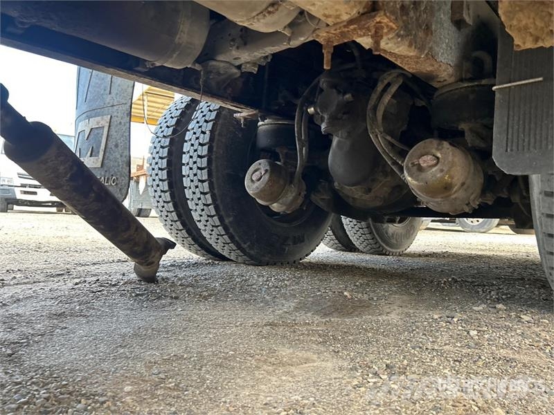 Kenworth T800 6x4 Van Truck Furgons