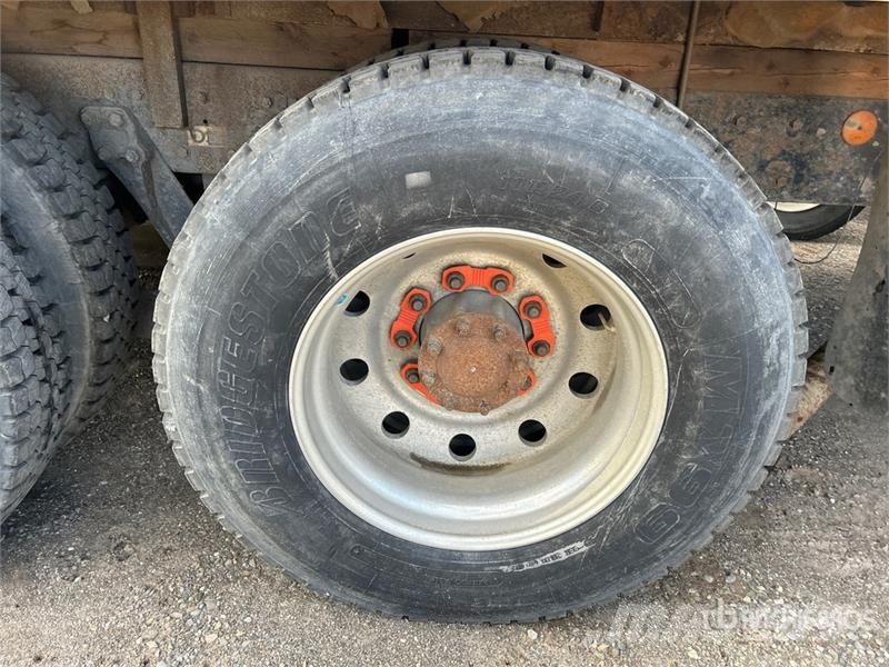 Kenworth T800 6x4 Van Truck Furgons