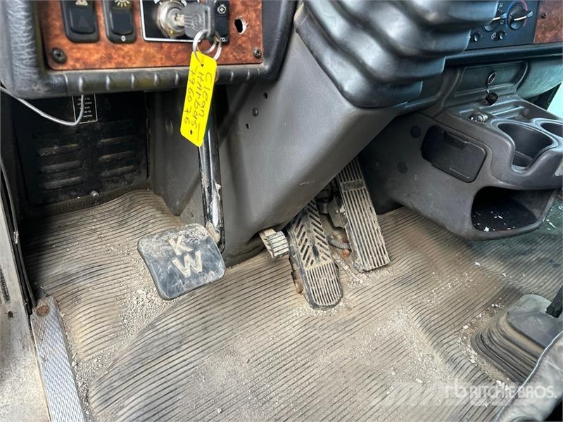 Kenworth T800 6x4 Van Truck Furgons