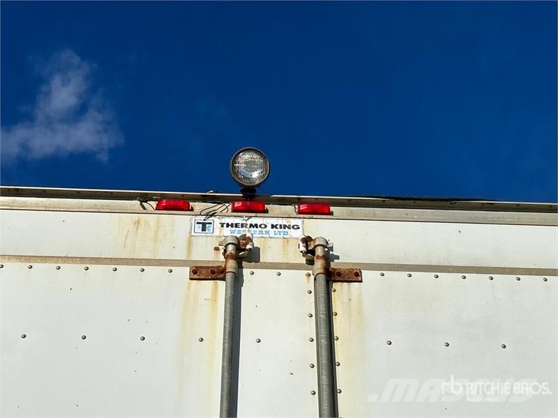 Kenworth T800 6x4 Van Truck Furgons
