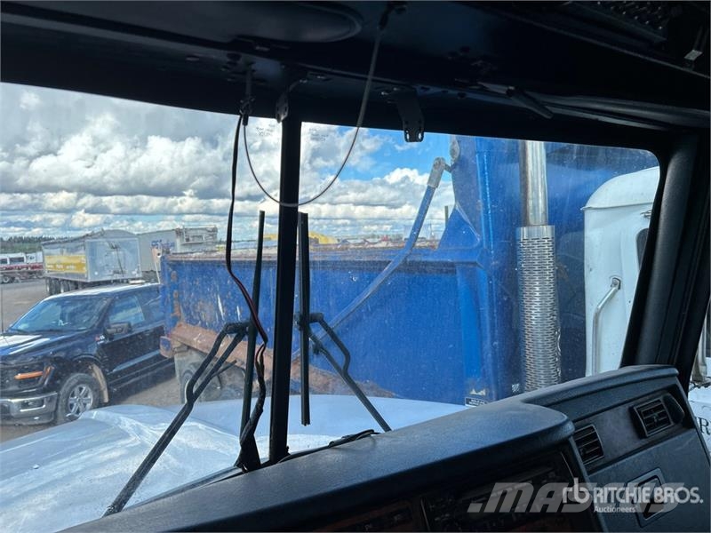 Kenworth T800 6x4 Van Truck Furgons