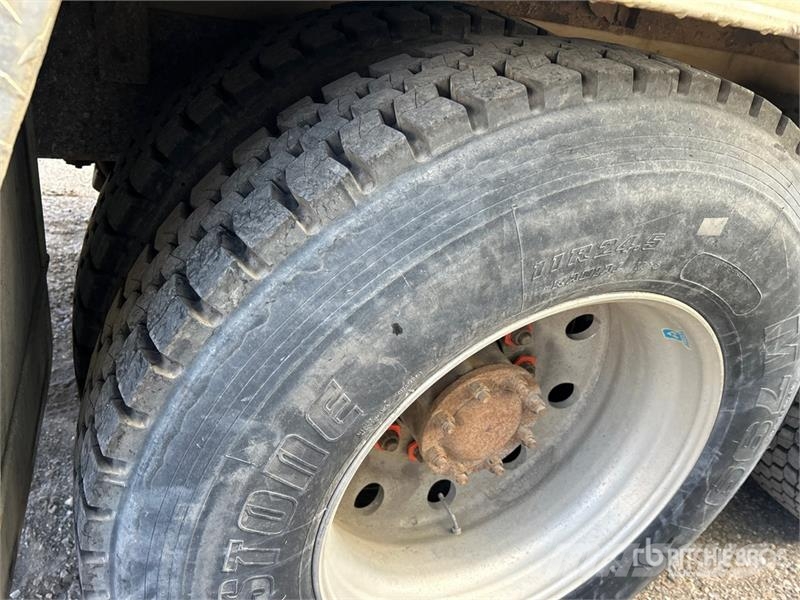 Kenworth T800 6x4 Van Truck Furgons