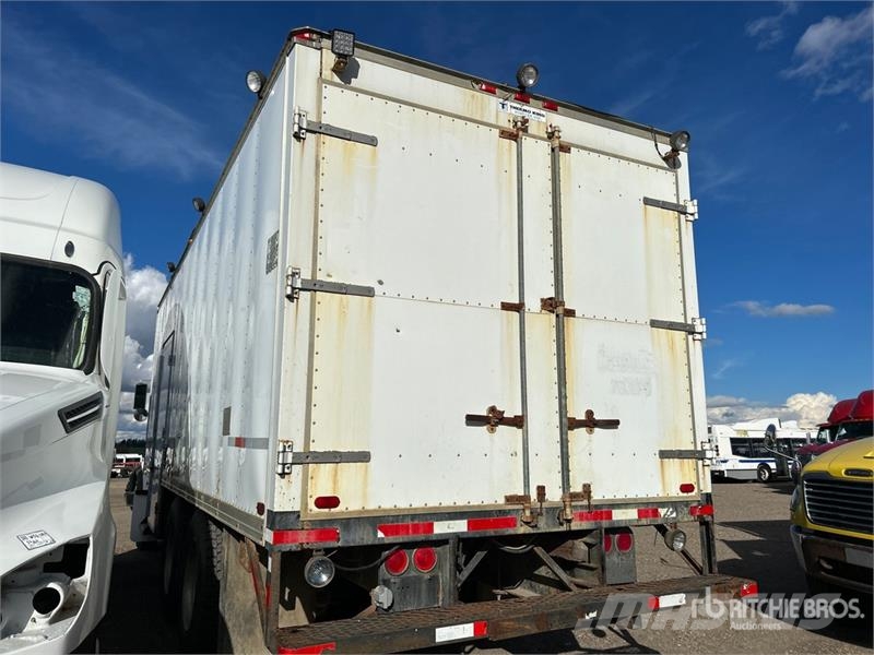 Kenworth T800 6x4 Van Truck Furgons