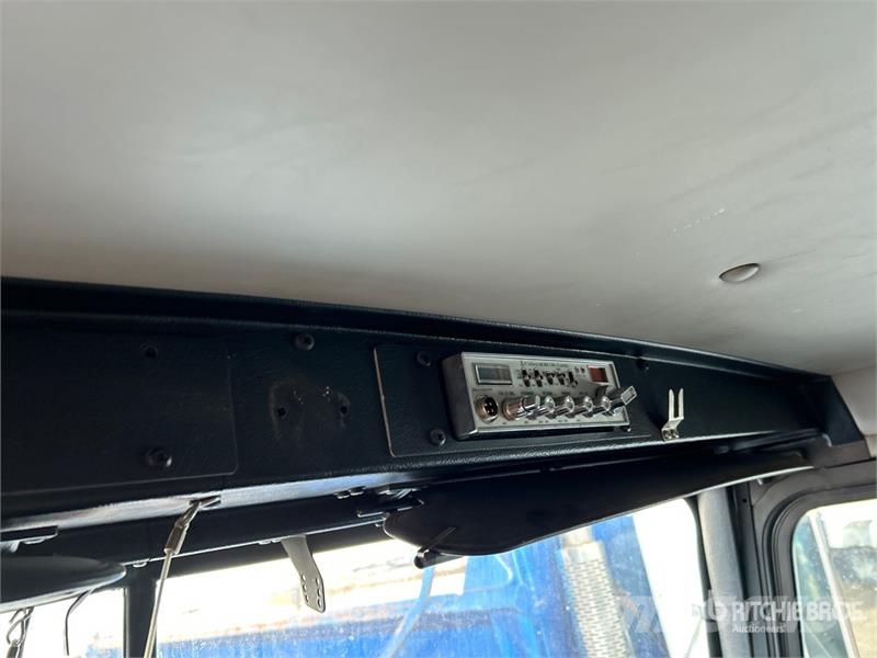 Kenworth T800 6x4 Van Truck Furgons