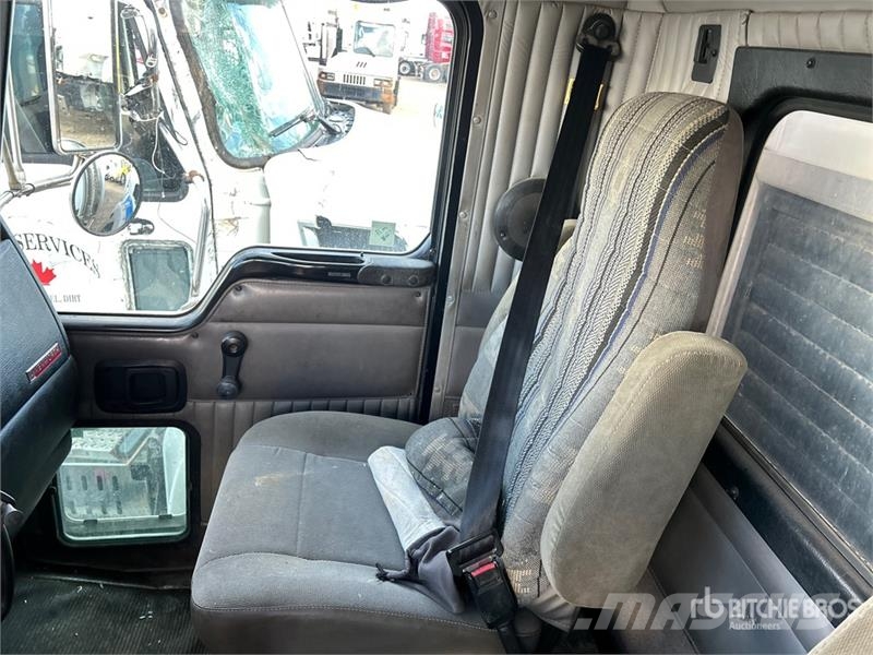 Kenworth T800 6x4 Van Truck Furgons